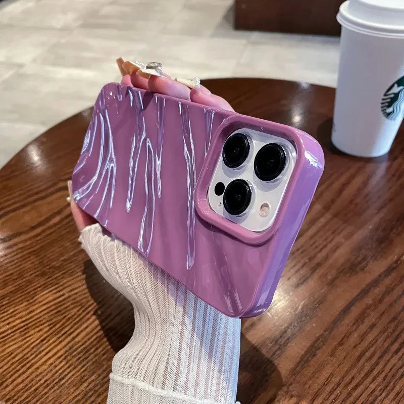 Luxury 3D Wavy Pattern Case