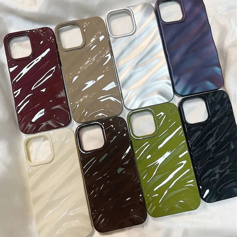 Luxury 3D Wavy Pattern Case